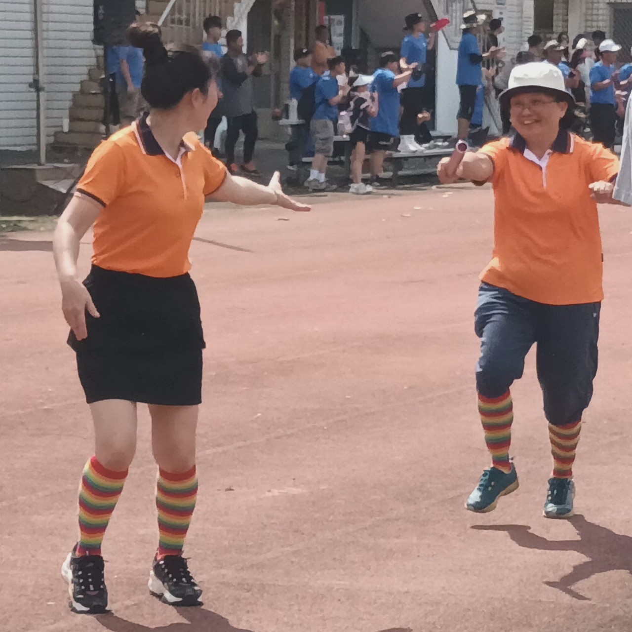 校慶運動會參加大隊接力比賽